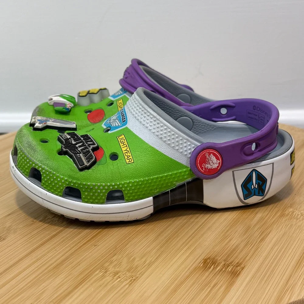 Crocs Buzz Lightyear Clogs Kids Size C10 Green Purple Toy Story Shoes Theme Park
